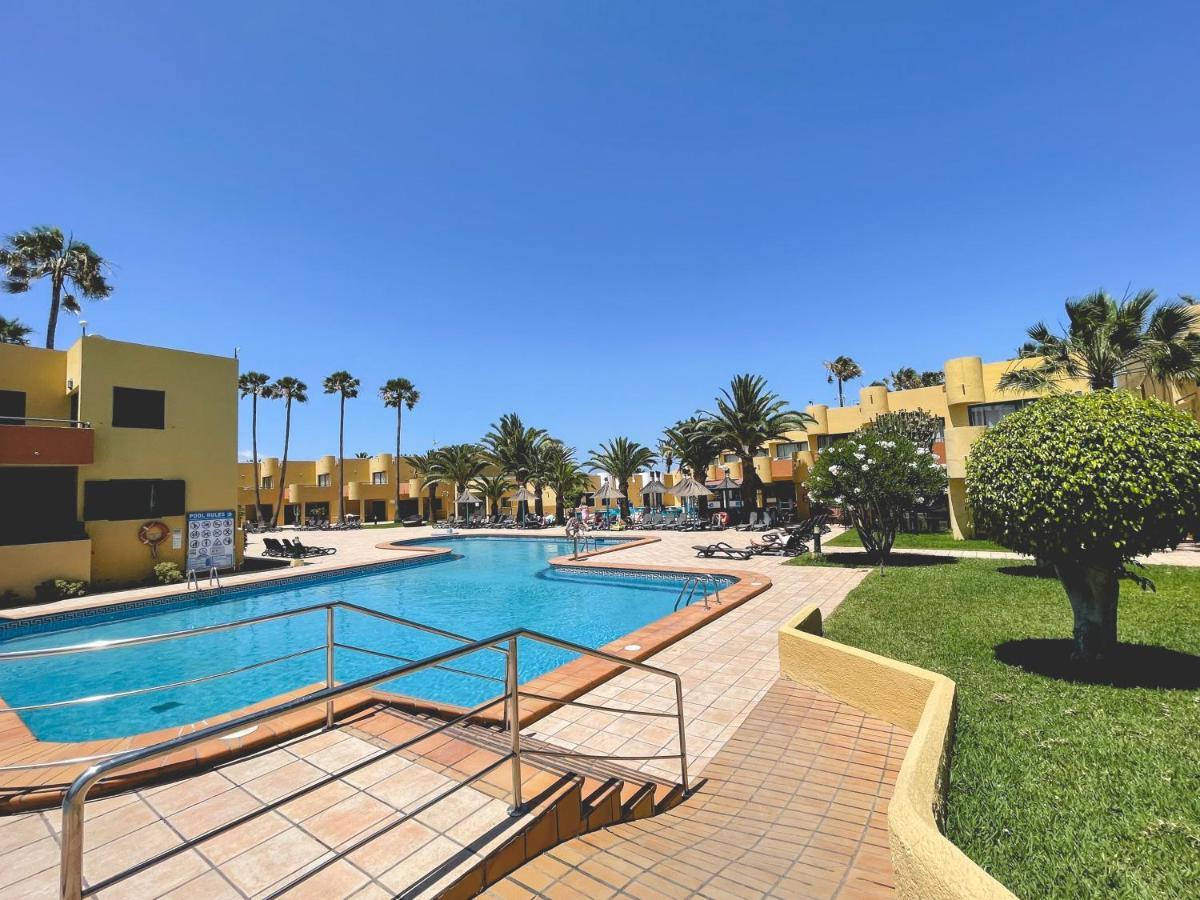 Seaside Apartment Corralejo : A Cozy Holiday Home In A Peaceful Well Located Green Complex Luaran gambar