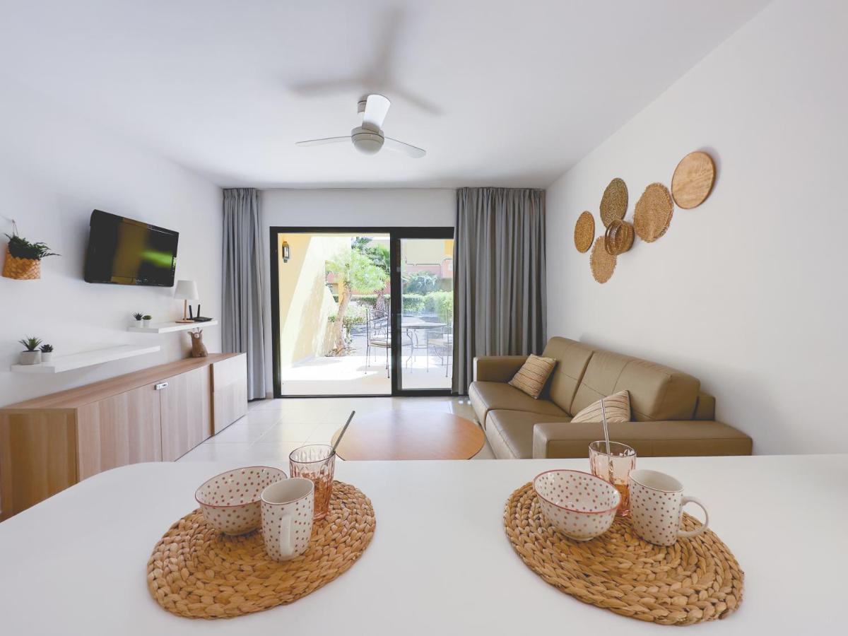 Seaside Apartment Corralejo : A Cozy Holiday Home In A Peaceful Well Located Green Complex Luaran gambar