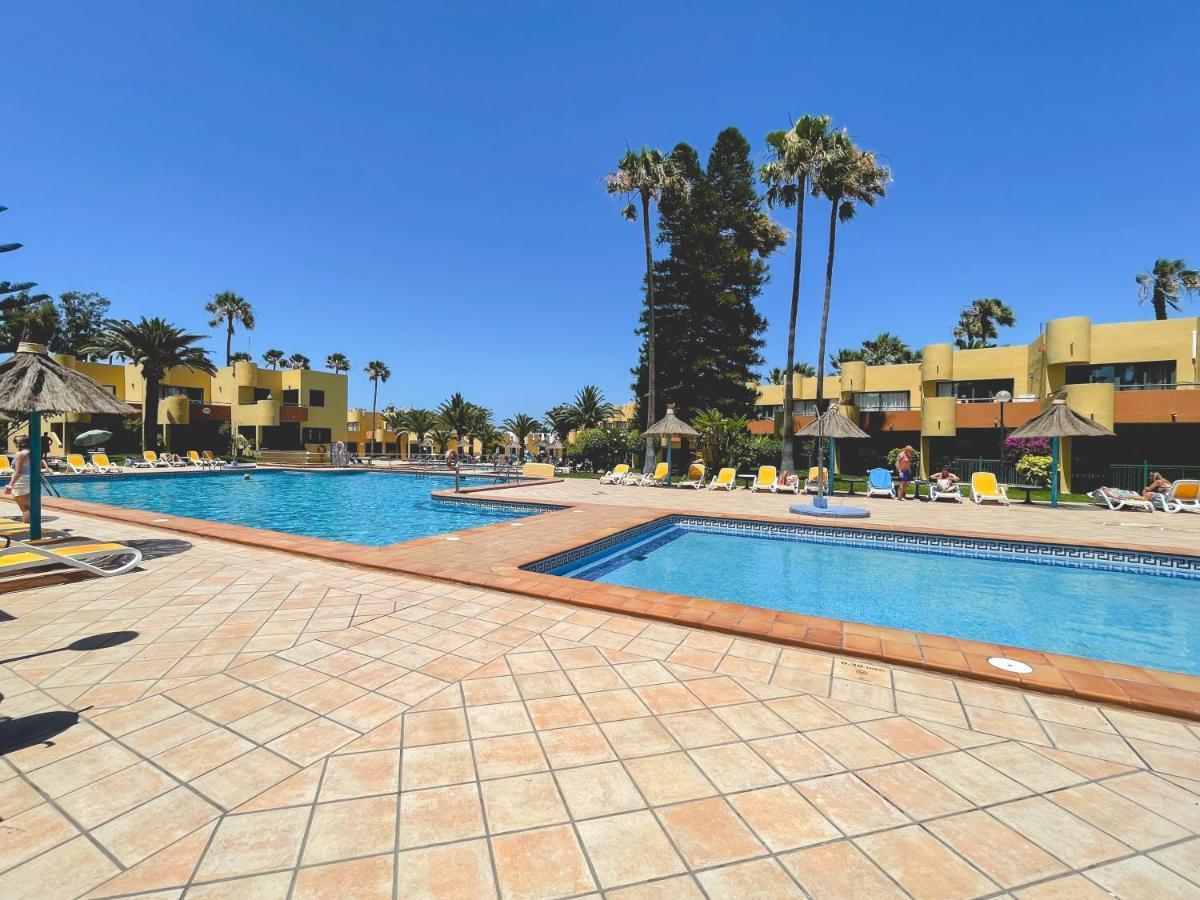 Seaside Apartment Corralejo : A Cozy Holiday Home In A Peaceful Well Located Green Complex Luaran gambar